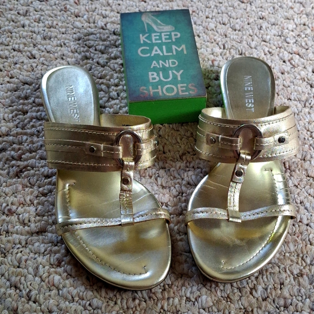 EUC gold metallic Nine West sandals flats worn once size 7.5 double T strap
